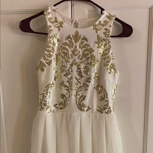 B. Darlin Juniors Semi-Formal Dress Size 3/4